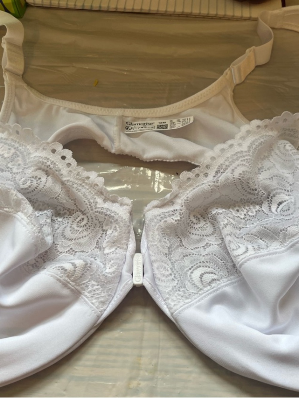 Glamorise White Lace Underwire Bra - Supportive Everyday Comfort